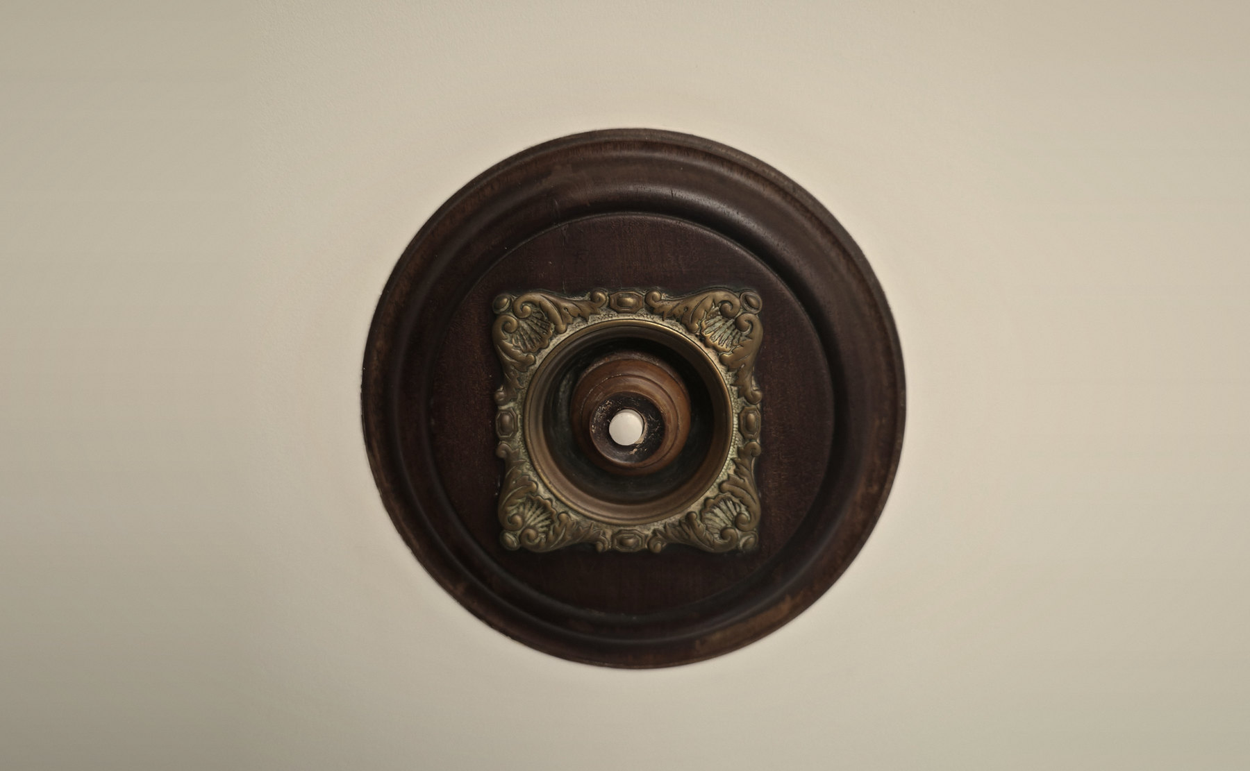 The antique doorbell of the historic house of Glòria de Sant Jaume