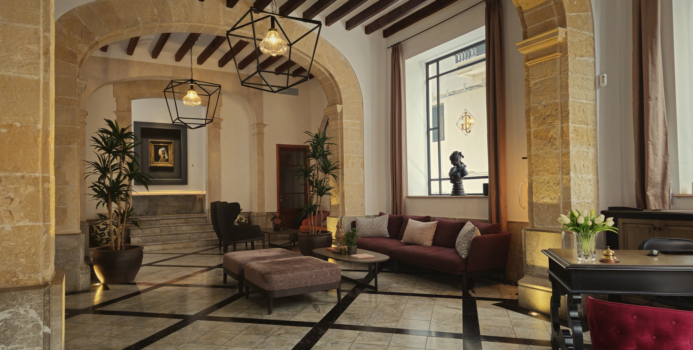 The interior patio of Glòria de Sant Jaume, a historic house in Palma